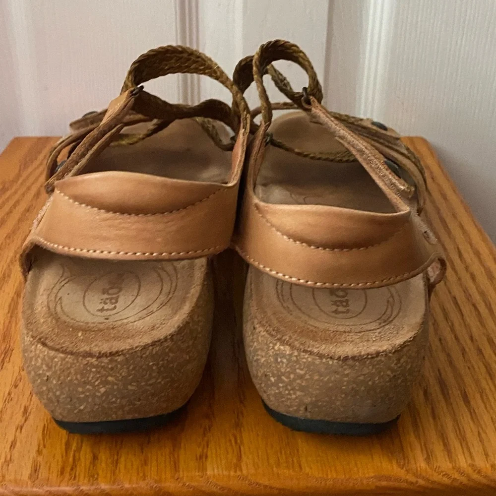 täōs Trulie Camel Woven Leather Strappy‎ Cork Comfort Sandal SZ 41 (10-10.5)